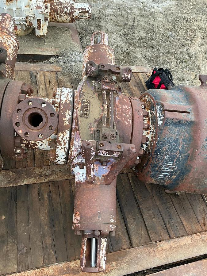 Used Shaffer 5x11 BOP Stack