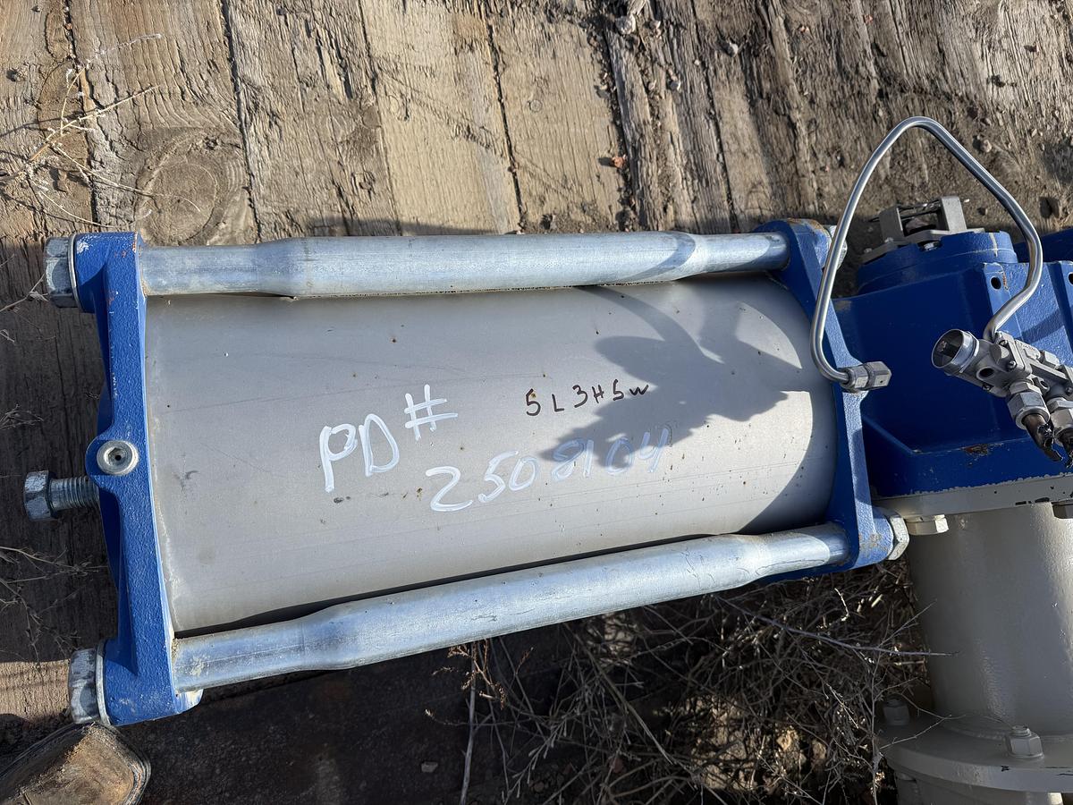 Used Cooper Cameron Actuator 