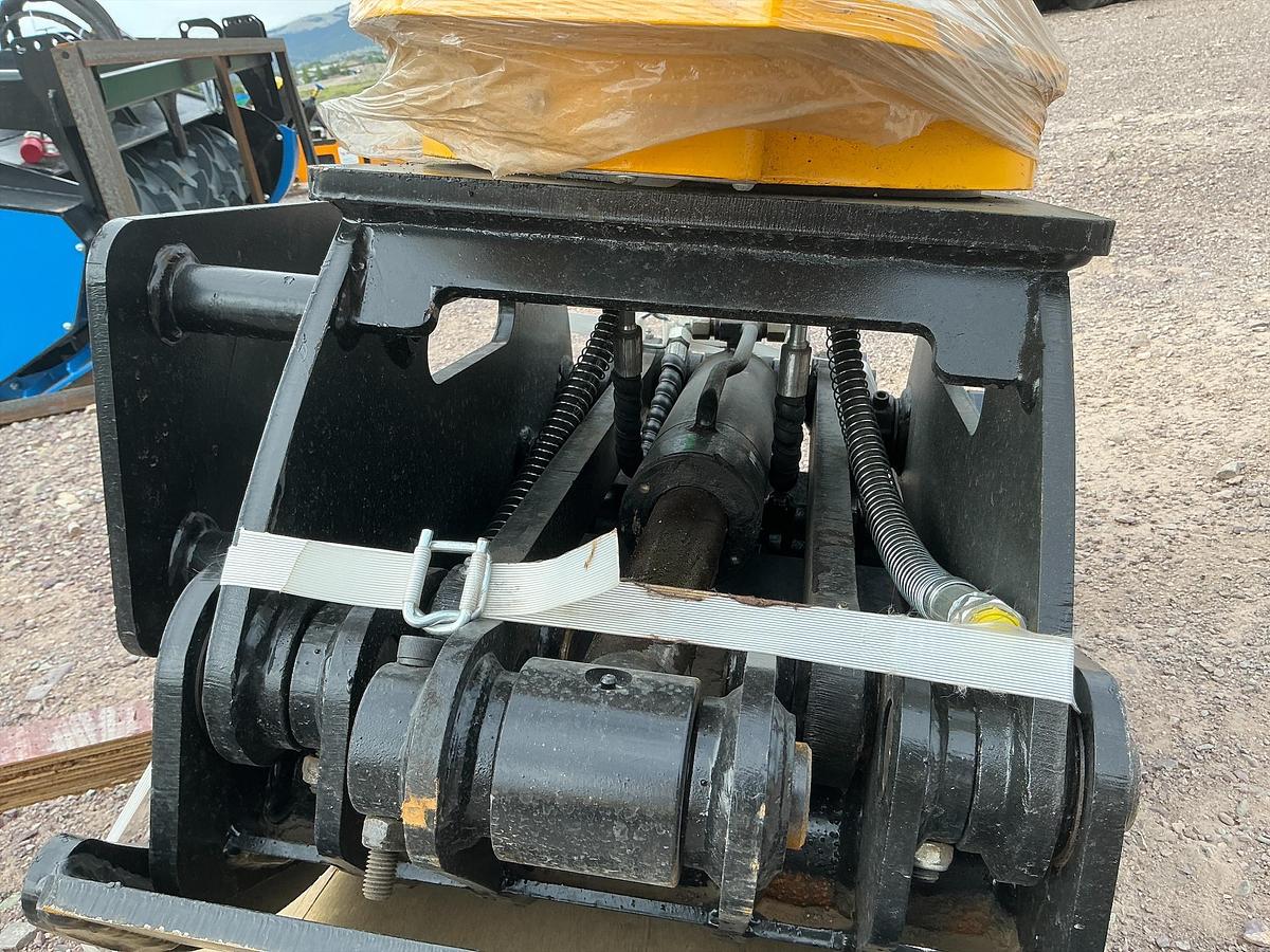 Used 2026 LYALS ALSERG60 32 in Excavator Grapple (Unused)