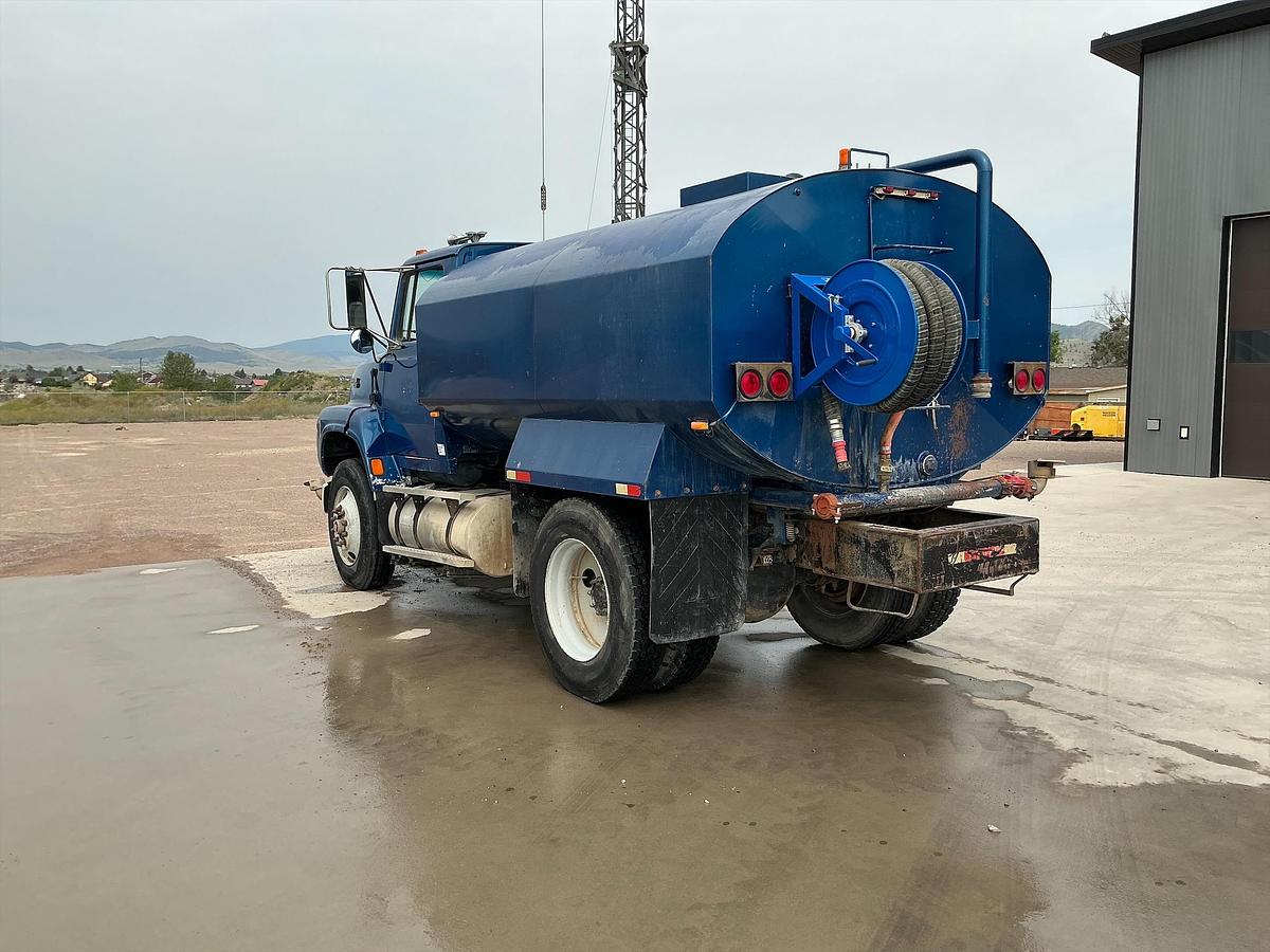 Used Ford 2000 Gallon Water Truck