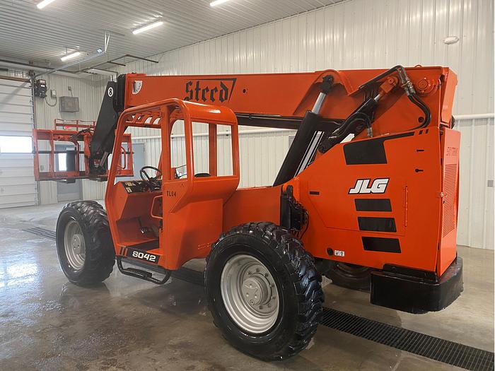 Used 2007 JLG SkyTrak 8042
