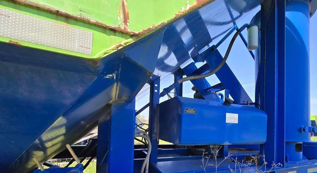 Used 2012 APPCO FS-40 T/A SAND HOG