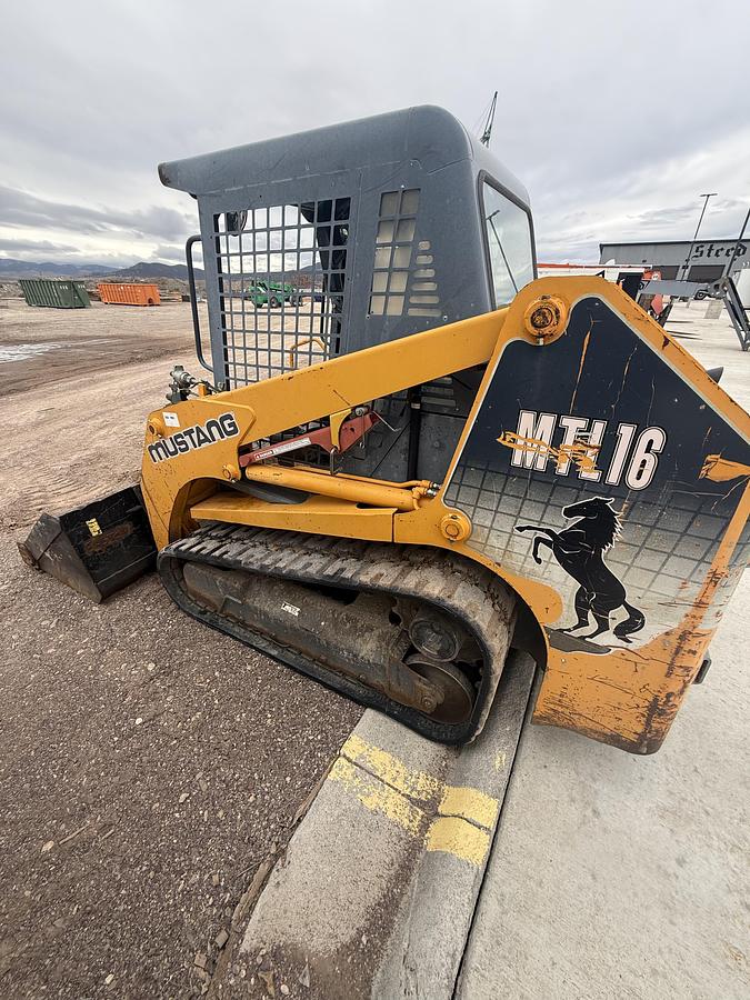 Used 2004 Mustang MTL 16 Skid Steer