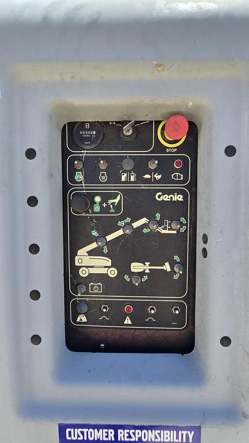 Used GENIE S-65 Manlift 