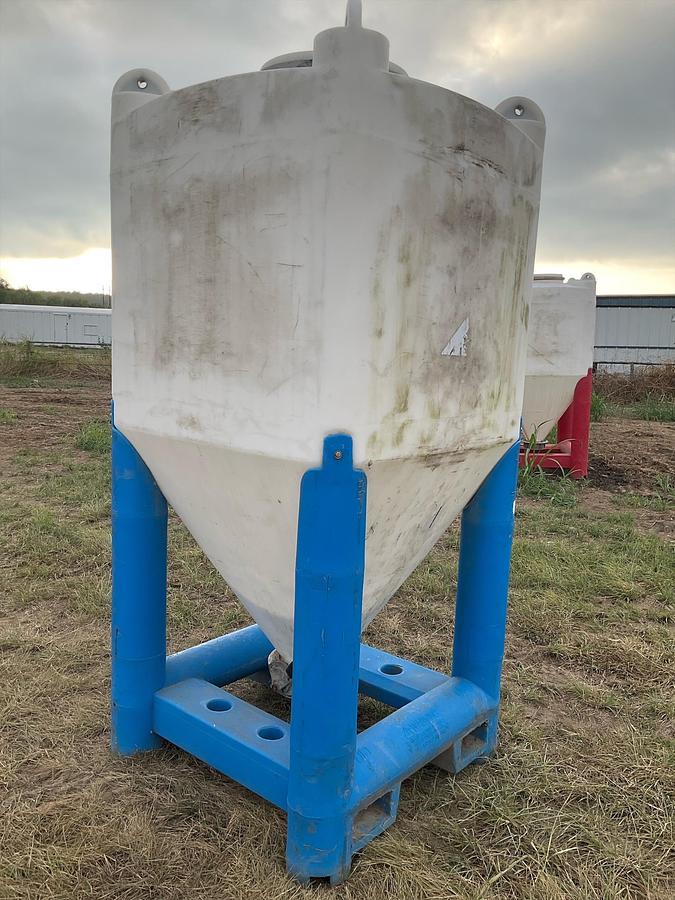 Used Snyder Flow Master Hopper