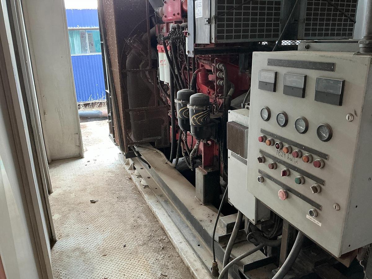 Used 2011 Cummins 500kw Diesel Generator