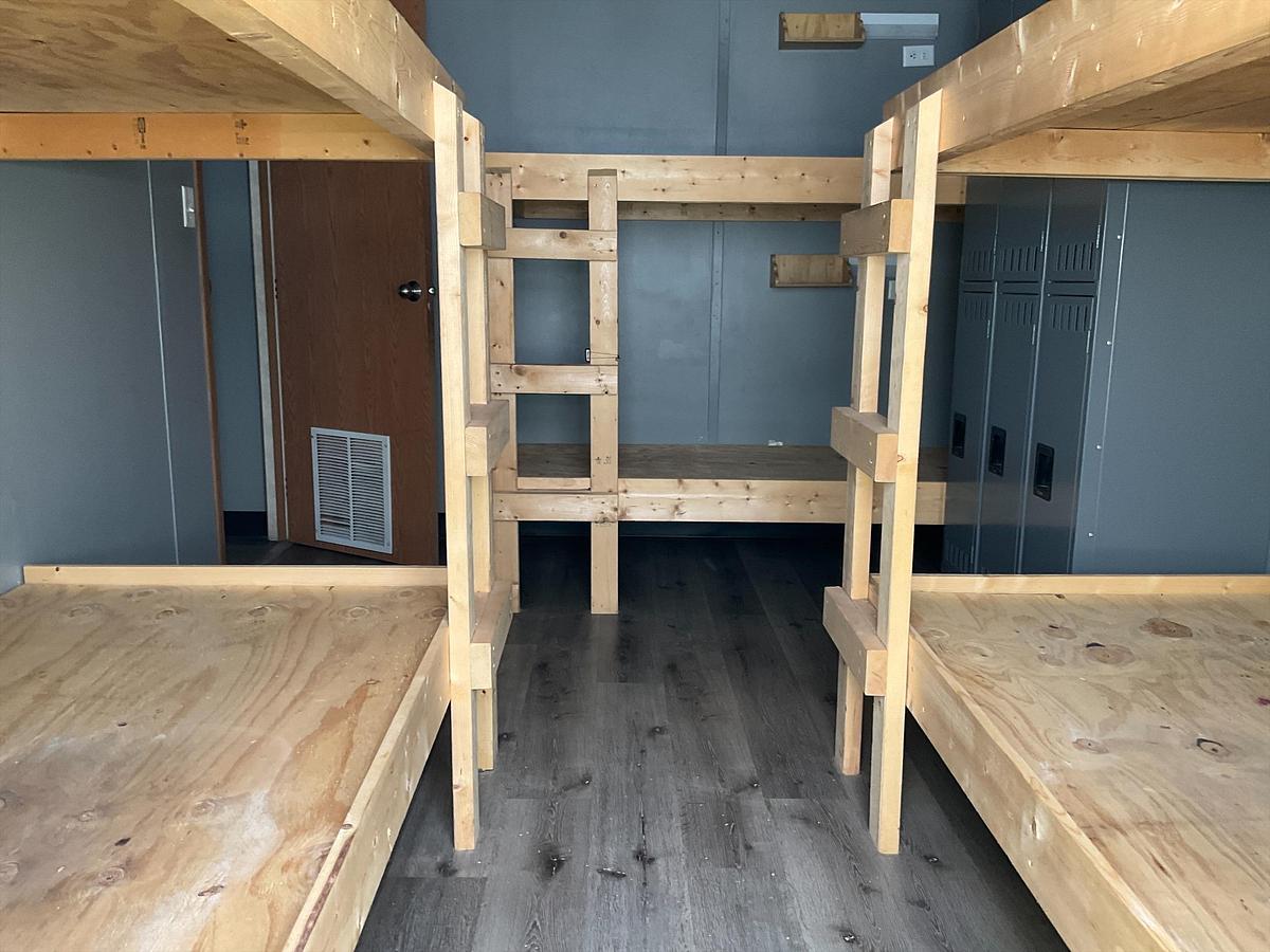 Used Ameritech 3 Bdrm 2 Bth Man Camp