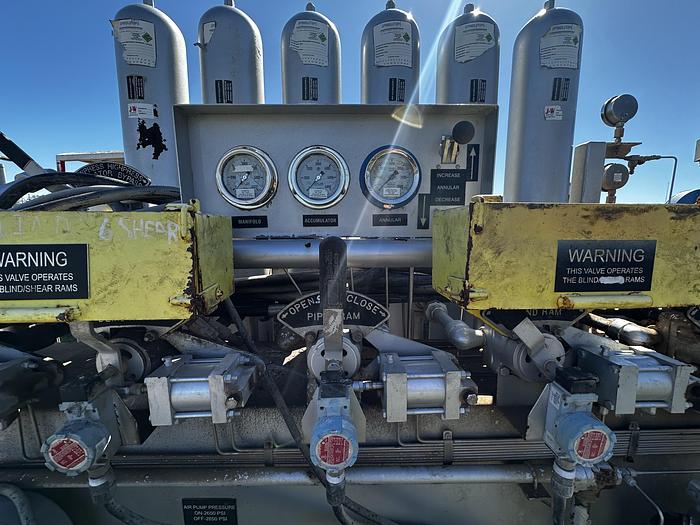 Used Accumulator Six station closing unit