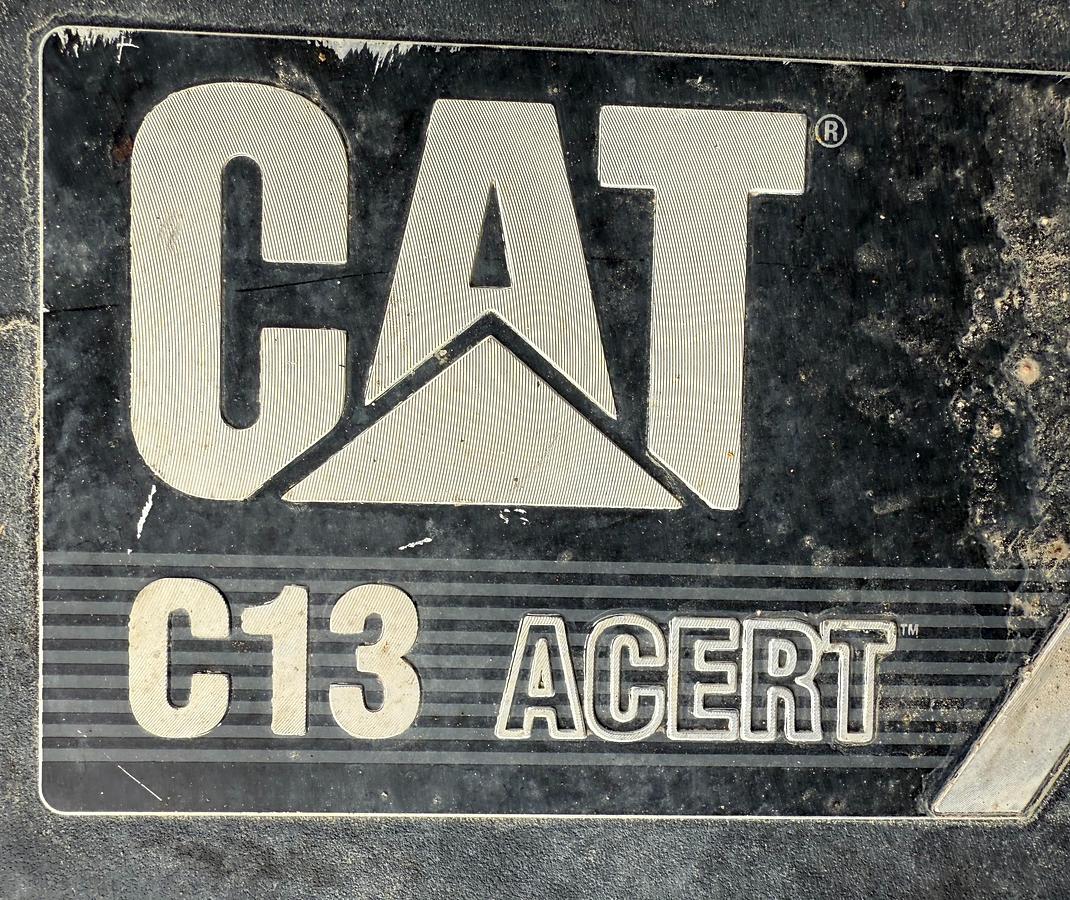 Used 2010 365 Peterbilt Acid Truck