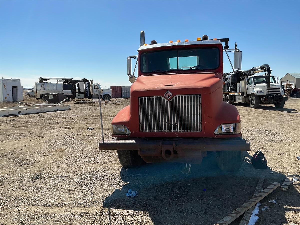 Used International Semi Winch Truck 