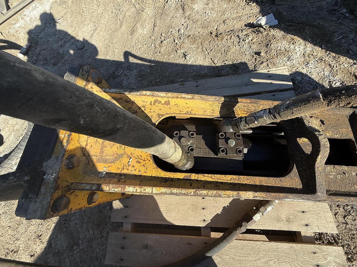 Used Indeco H2000 Hydraulic Hammer Breaker