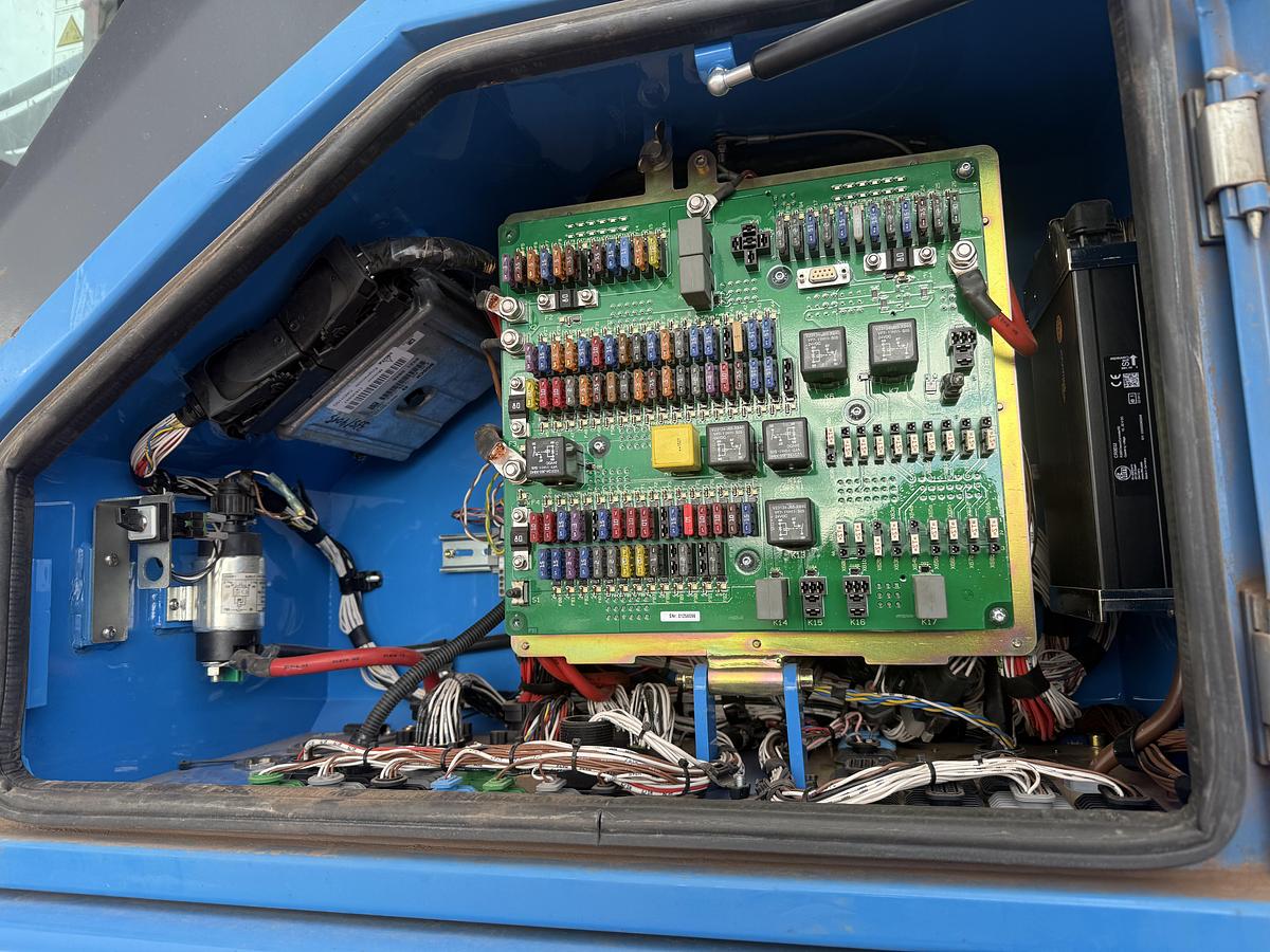 Used 2014 FUCHS MHL 335