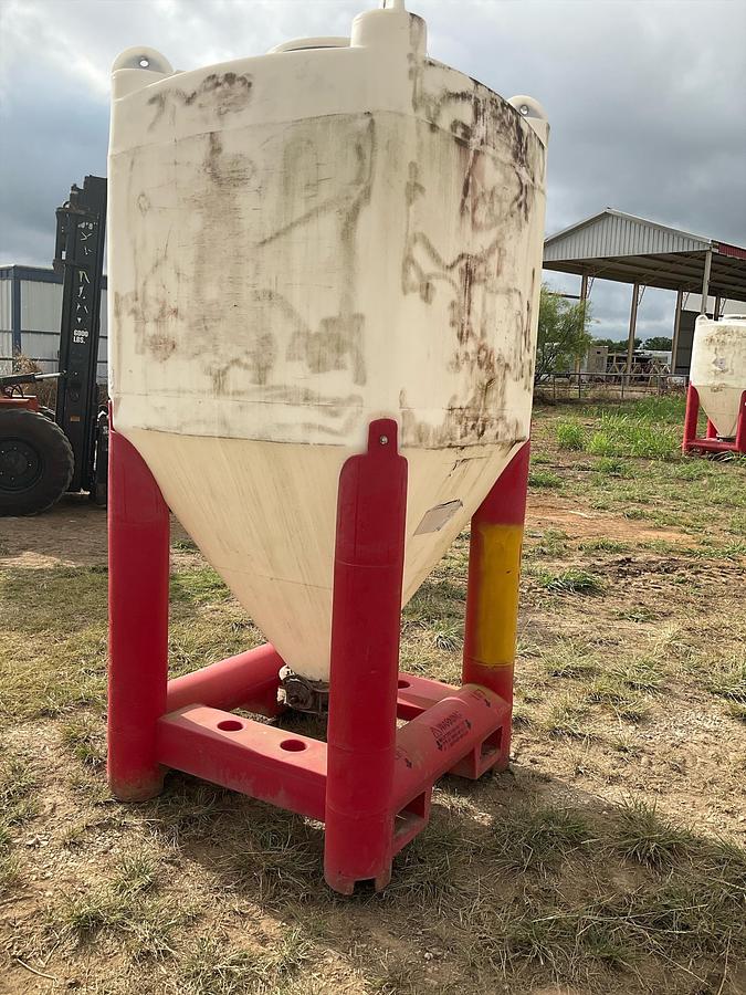 Used Snyder Flow Master Hopper