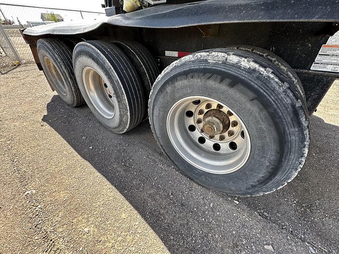 Used 2014 Trail King Side Dump