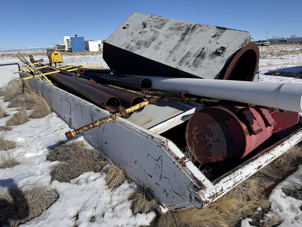 Used Junk Box with Pipe and Air Tugger Rig #323 