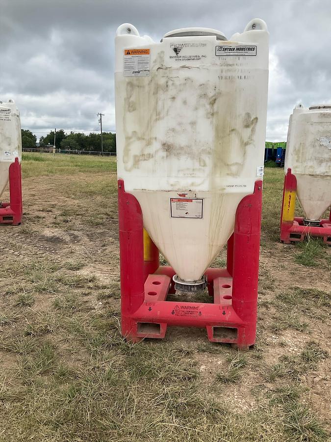 Used Snyder Flow Master Hopper