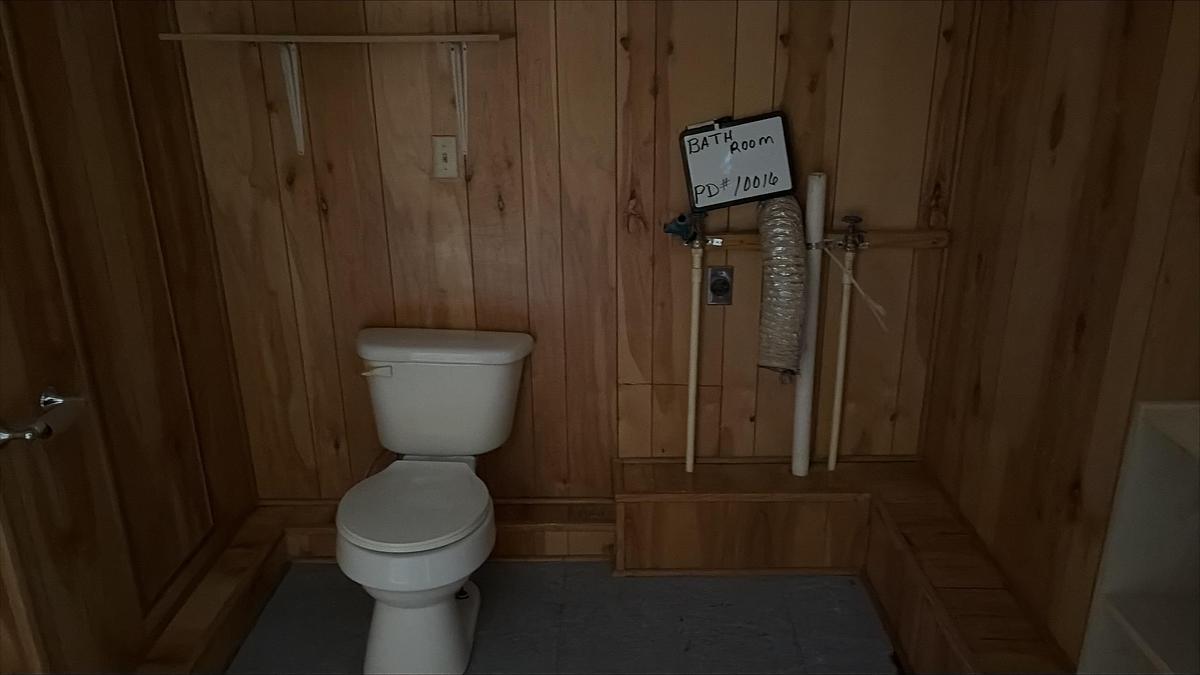 Used Crew House, Man Camp
