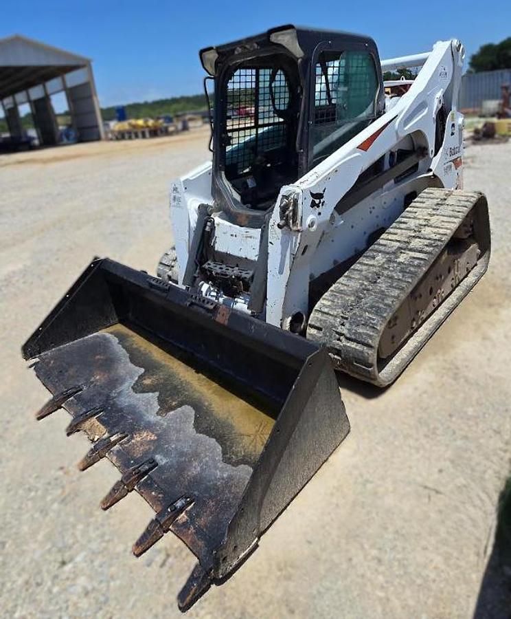 Used 2017 T870 Bobcat Skid Steer