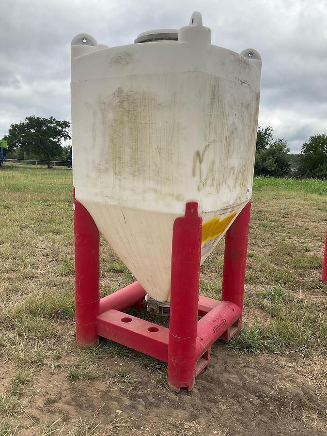 Used Snyder Flow Master Hopper 