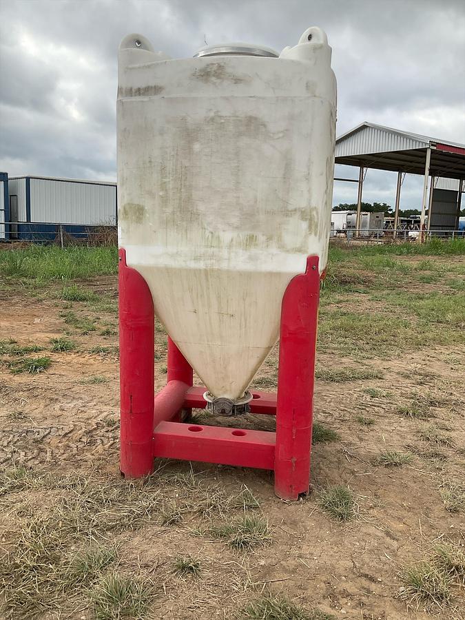 Used Snyder Flow Master Hopper