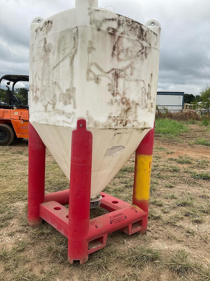 Used Snyder Flow Master Hopper