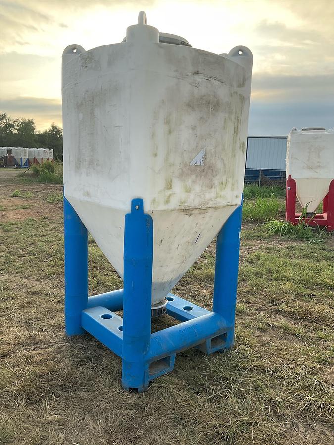 Used Snyder Flow Master Hopper