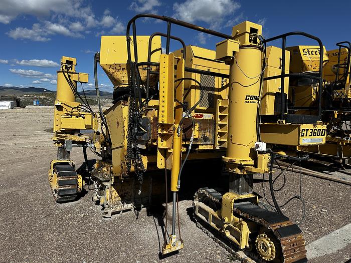 Used 1997 Gomaco GT-3600 Curb & Gutter Machine