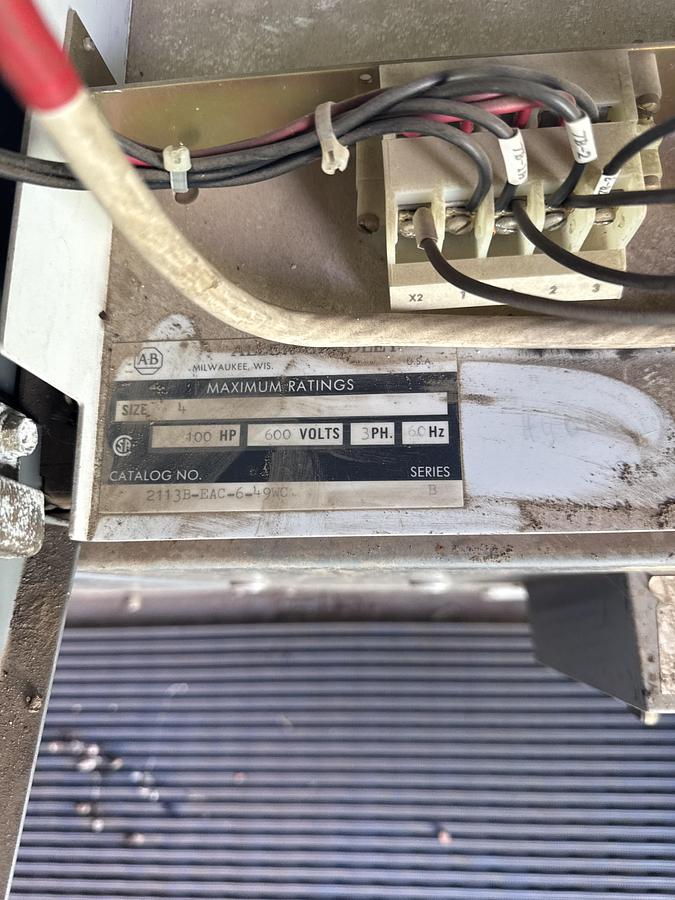 Used ALLEN BRADLEY 600 volts 60 HZ 100hp bucket breaker
