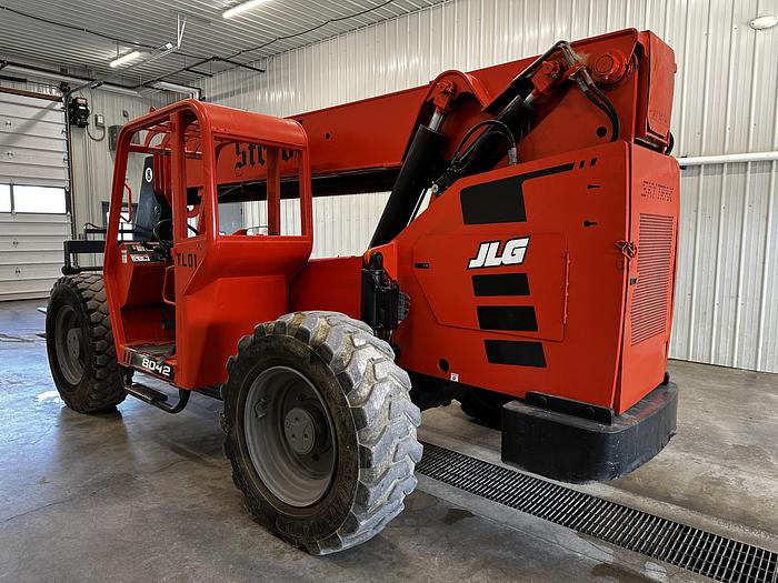 Used JLG SkyTrak 8042