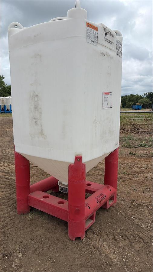 Used Snyder Flow Master Hopper 