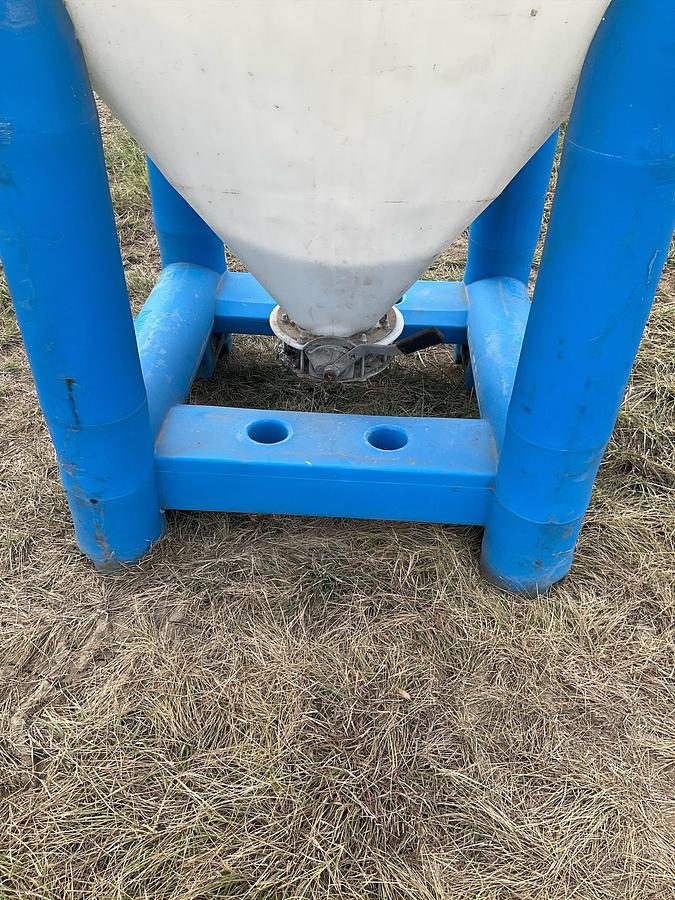 Used Snyder Flow Master Hopper