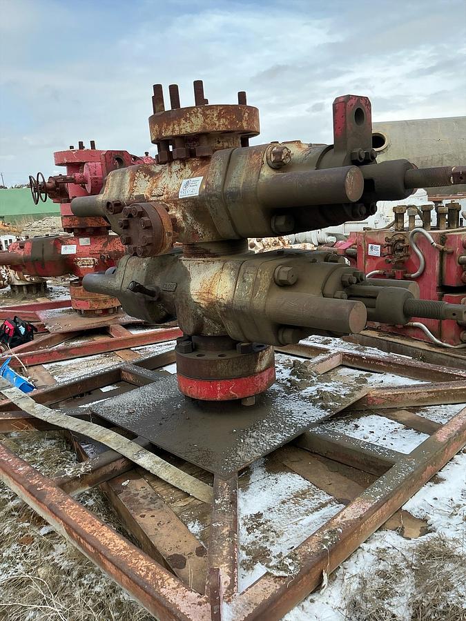 Used Cameron 5x11 Tupe U Double Ram BOP