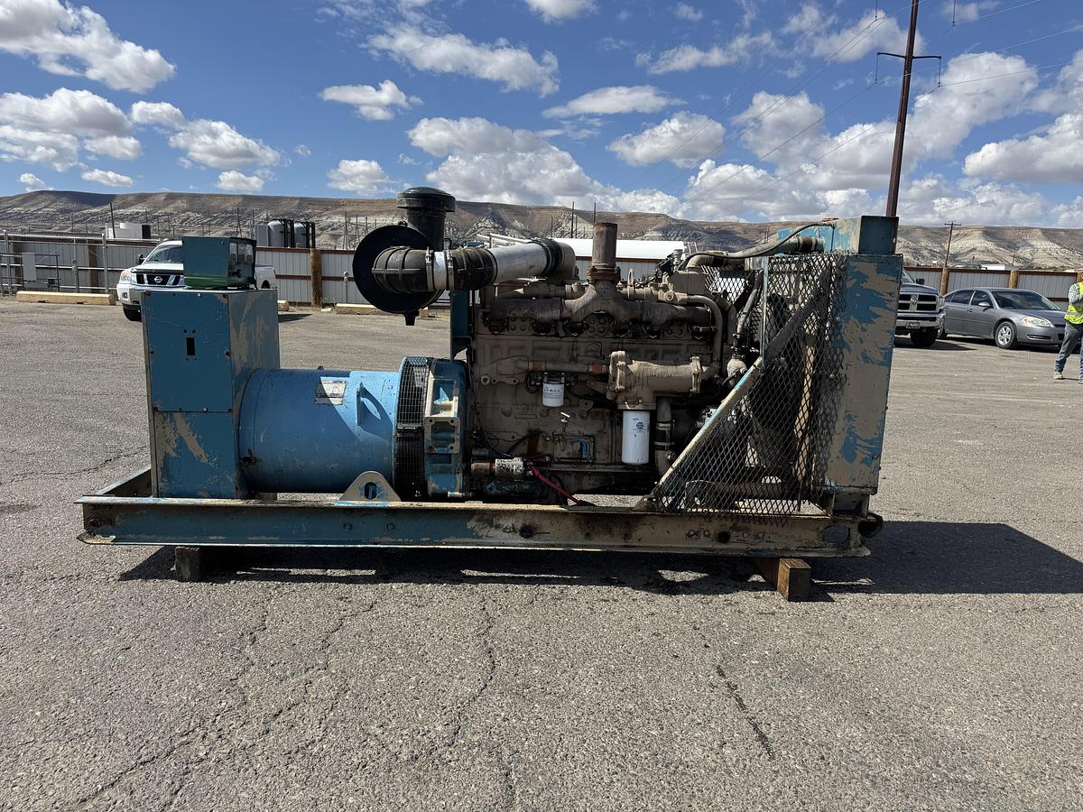 Used 1981 Cummings generator 440FDR7010