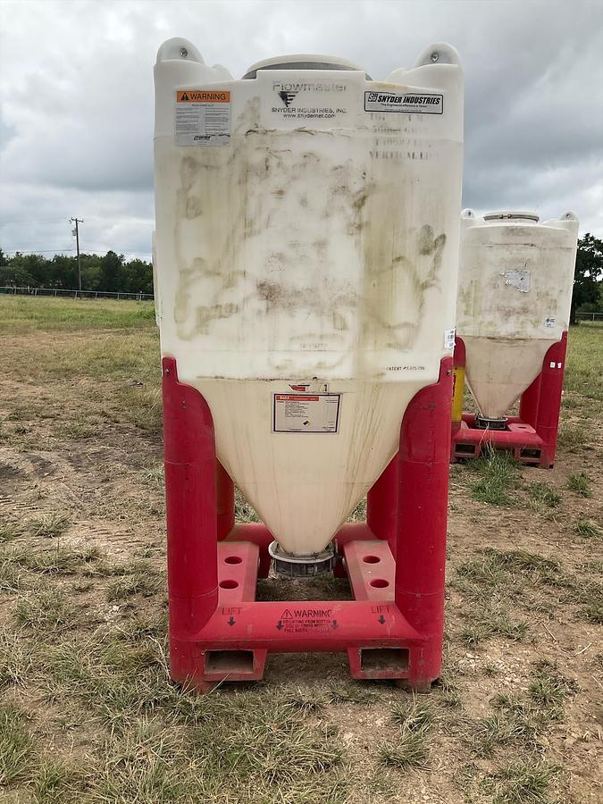 Used Snyder Flow Master Hopper