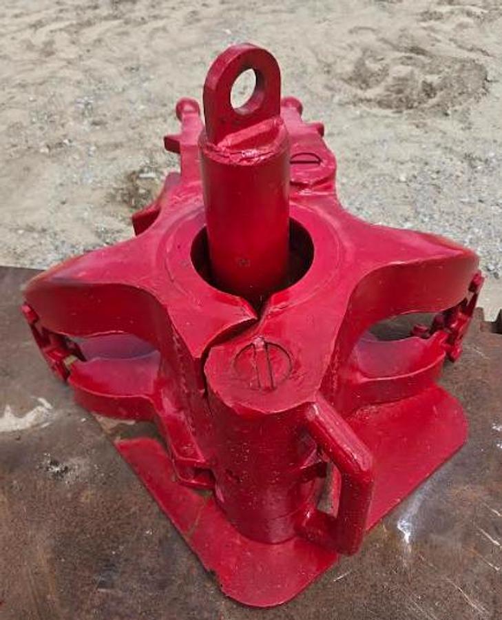 Used 4 1/2 350 TON DRILL PIPE ELEVATOR