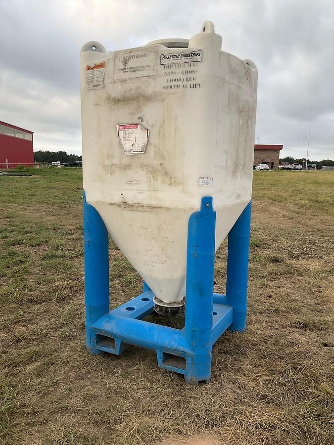 Used Snyder Flow Master Hopper
