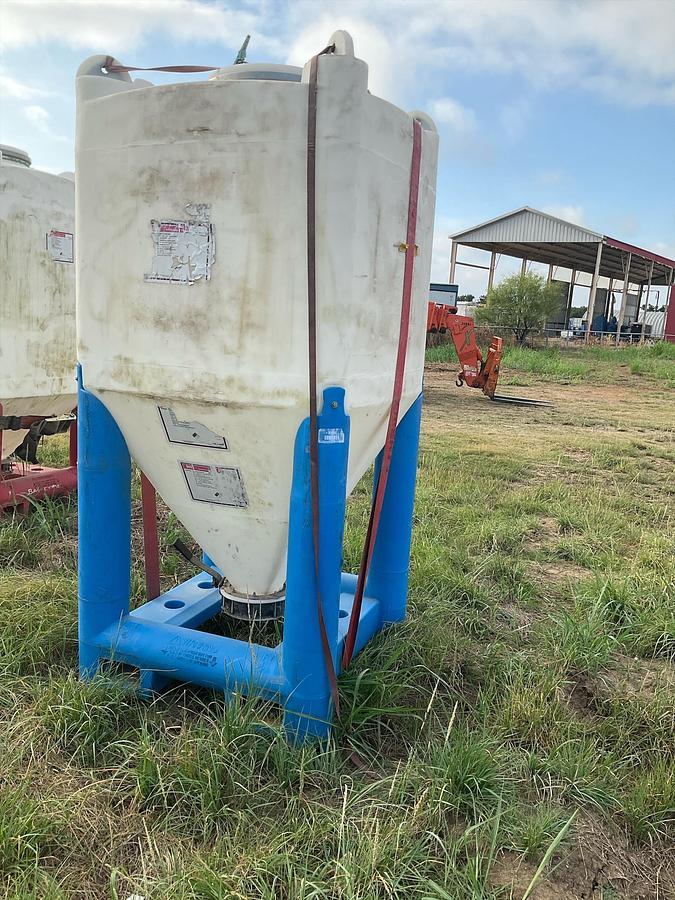 Used Snyder Flow Master Hopper