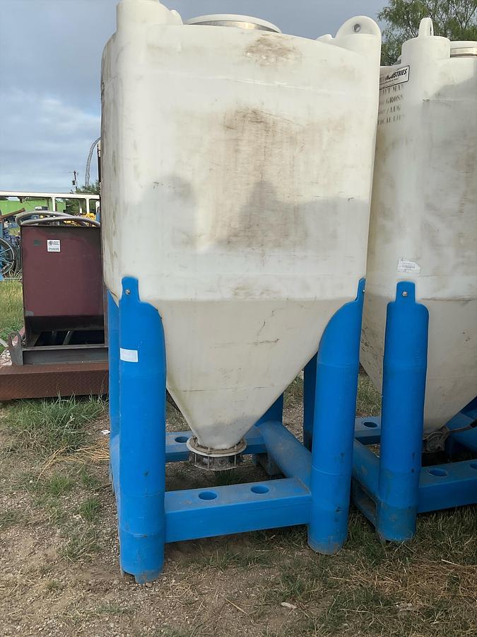 Used Snyder Flow Master Hopper