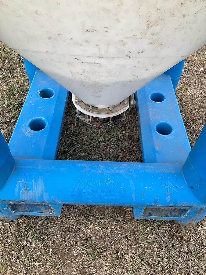 Used Snyder Flow Master Hopper