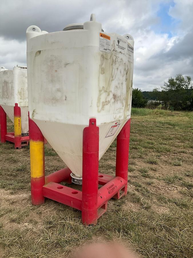 Used Snyder Flow Master Hopper