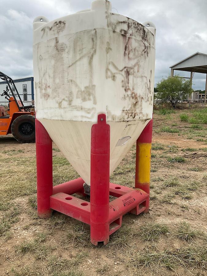 Used Snyder Flow Master Hopper