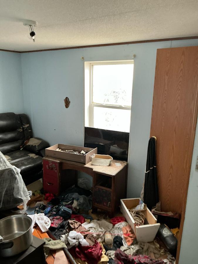 Used Crew House (Mobile Home)