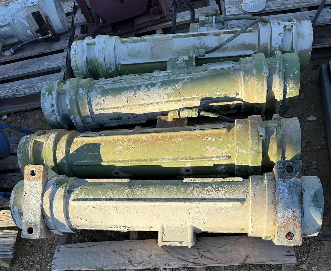 Used Derrick Vibrating Motors