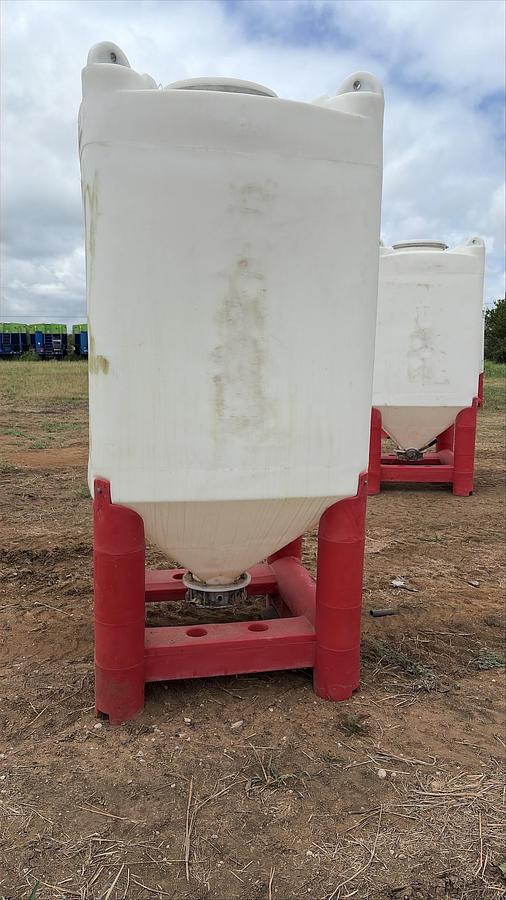 Used Snyder Flow Master Hopper