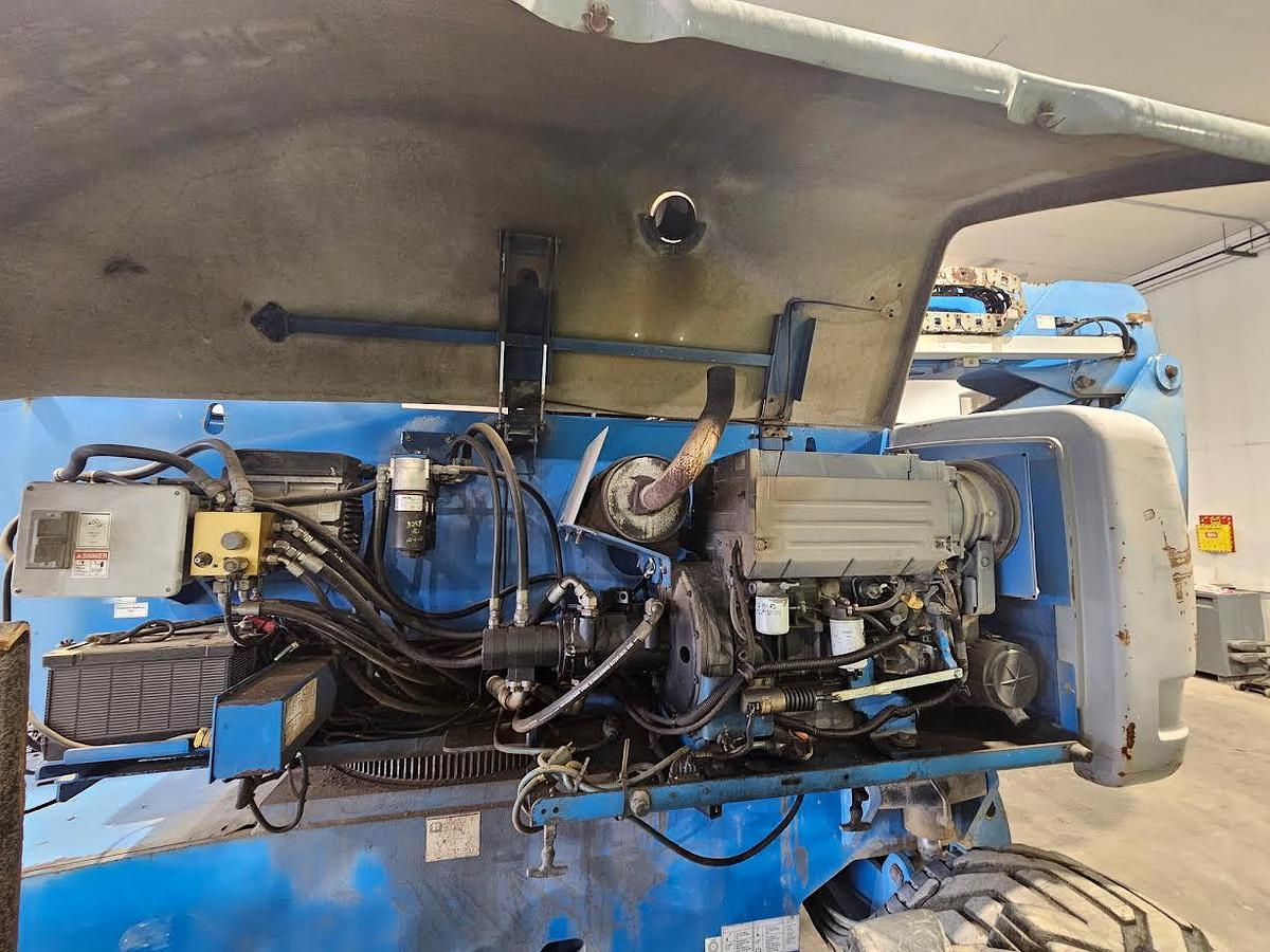 Used 2012 Genie Man Lift 