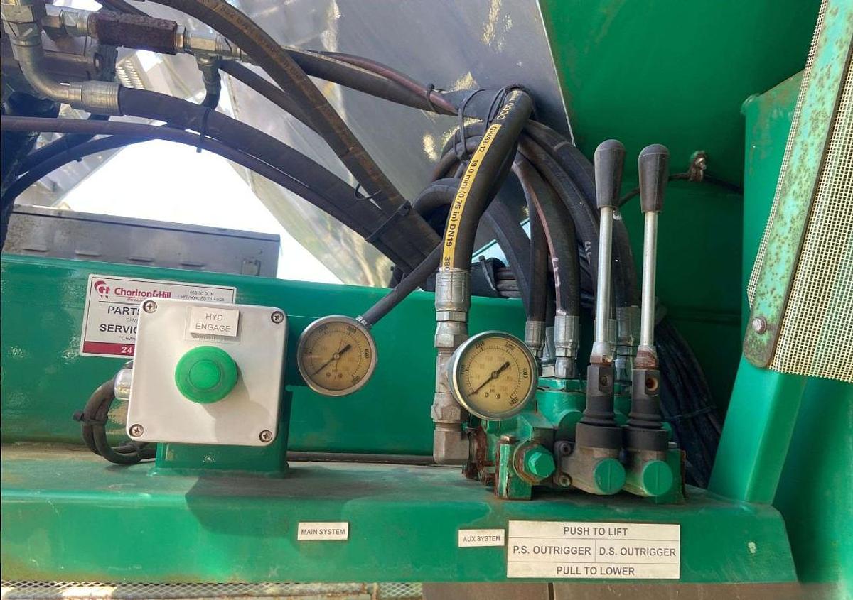 Used 2013 CHARLTON & HILL ESH-1701 T/A SAND HOGG TRAILER