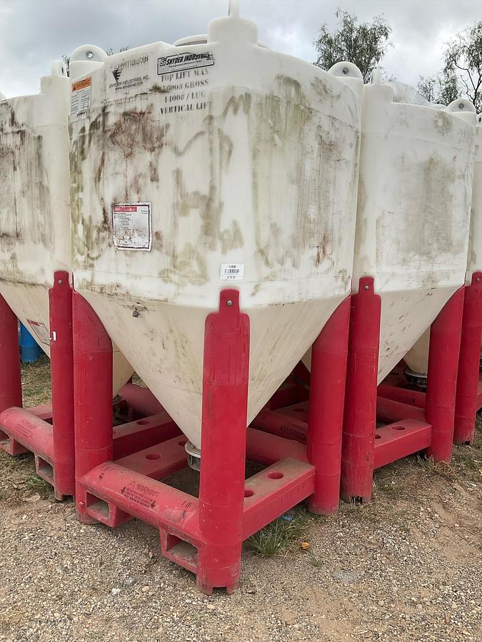 Used Snyder Flow Master Hopper