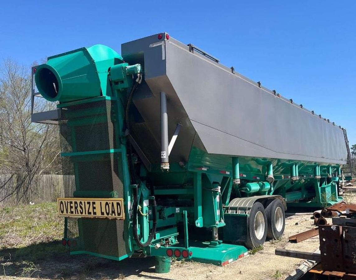 Used 2013 CHARLTON & HILL ESH-1701 T/A SAND HOGG TRAILER