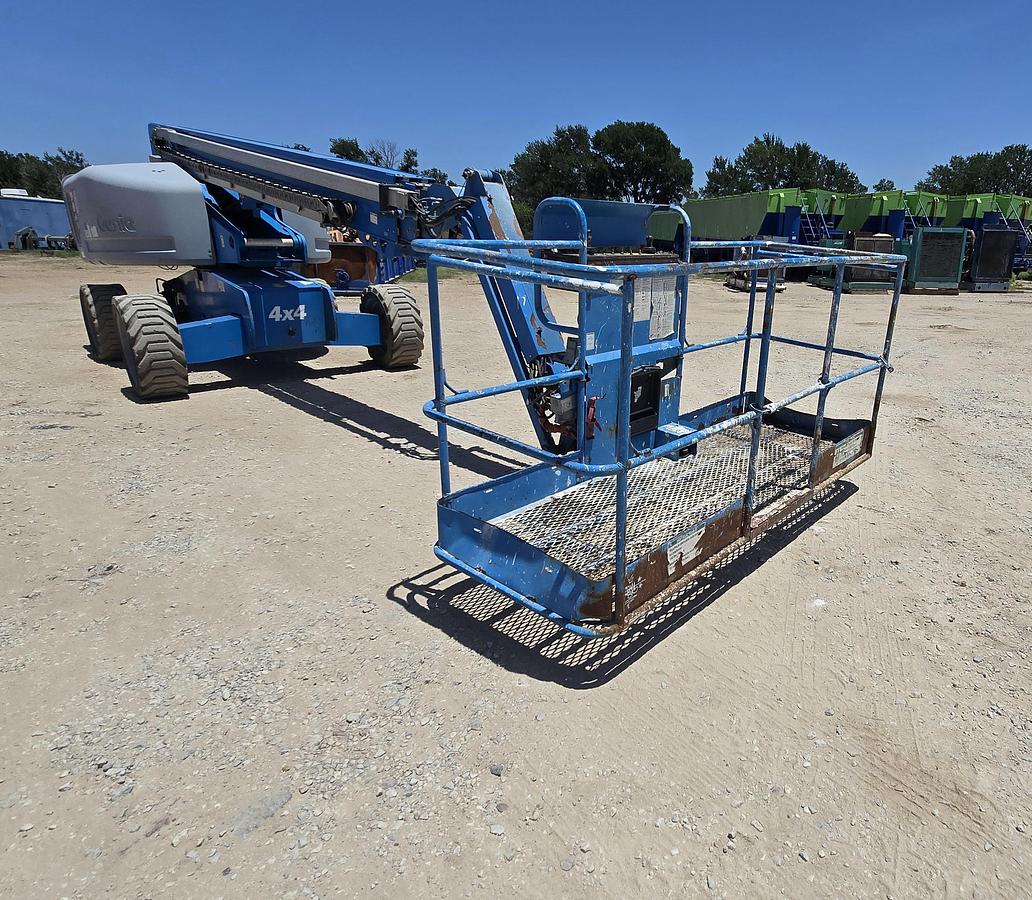 Used GENIE S-65 Manlift 