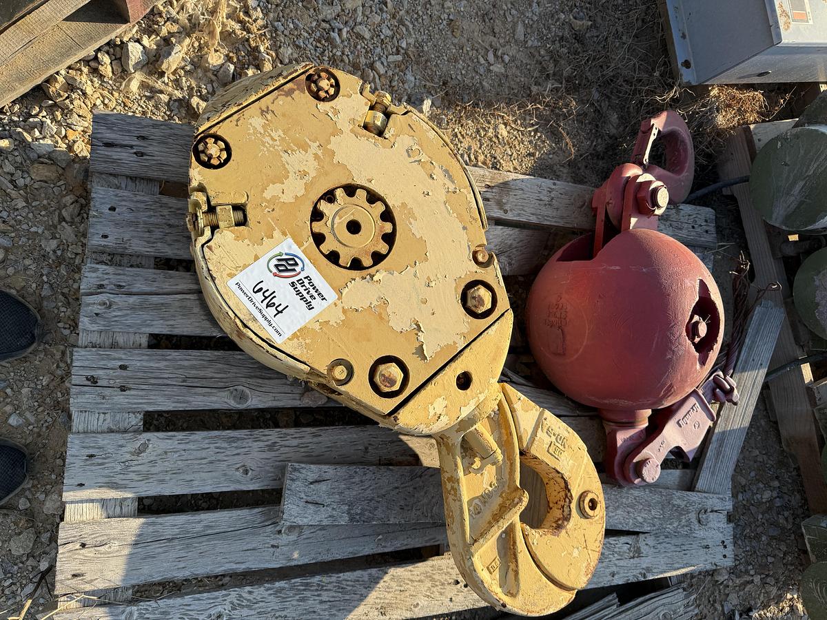 Used 12T Wrecking Ball w/Hook & McKissick Block with Hook